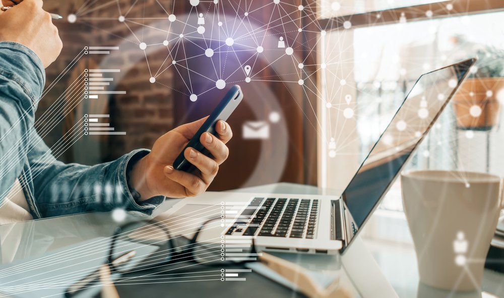 IT-TECHNOLOGIE IT-TECHNOLOGIE